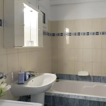 Panos Triple * Argostoli (Kefalonia)